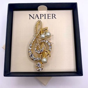 Napier Music Note Pin